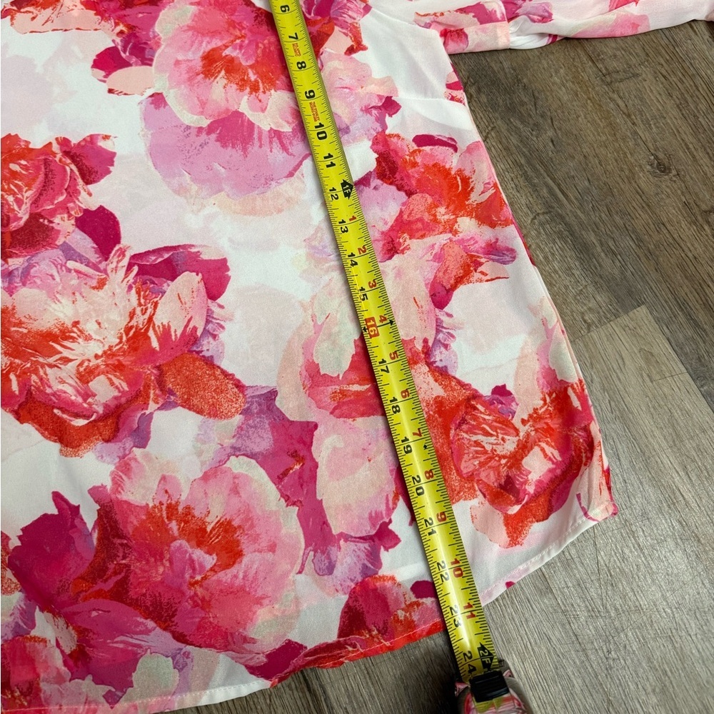 Flying Tomato • Floral Smocked Top - Picture 13 of 14